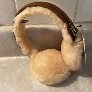NWT Ugg Earmuff Warmer